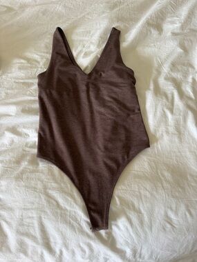 Vuori Halo Brown V-Neck Women's Bodysuit